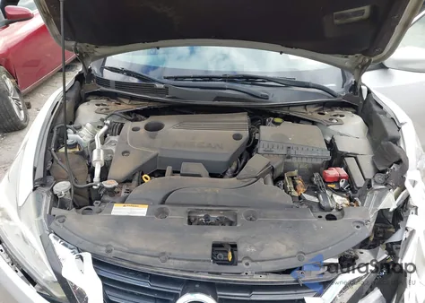 2018 Nissan Altima 2.5 S z USA, uszkodzony, nr VIN 1N4AL3AP0JC227980